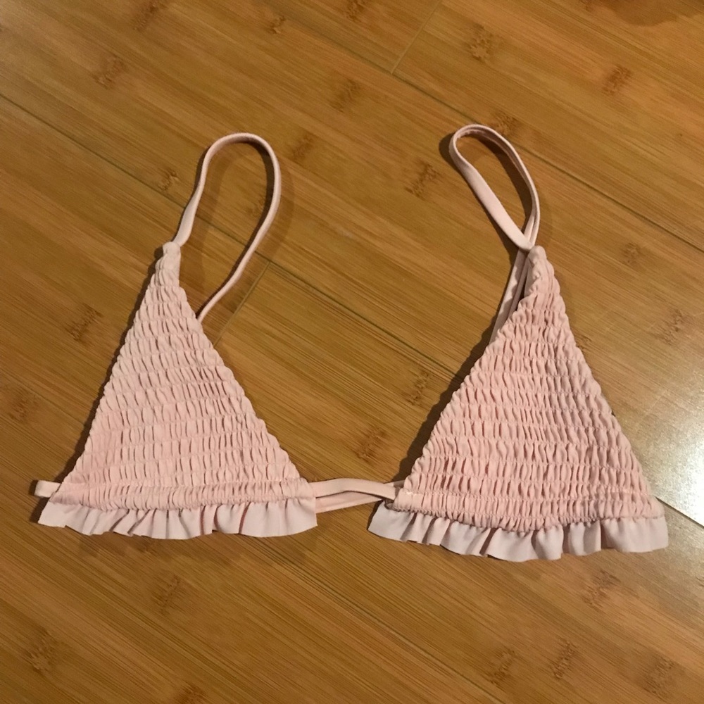 Light Pink Ruffle Bottom Bikini Top (never worn)